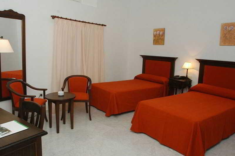 Tugasa Casa Palacio Sidonia 3*